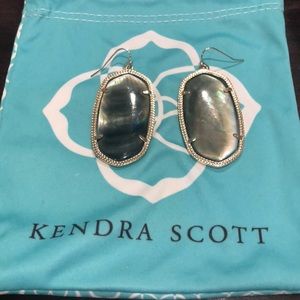 Kendra Scott Elle drop earrings